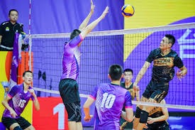 尤文vs乌迪内斯：伊尔迪兹、乔纳森-戴维首发，麦肯尼出战