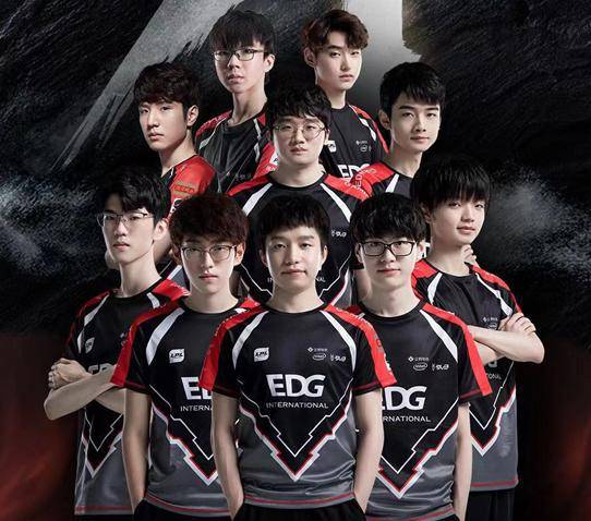 露了他们在 露了他们在